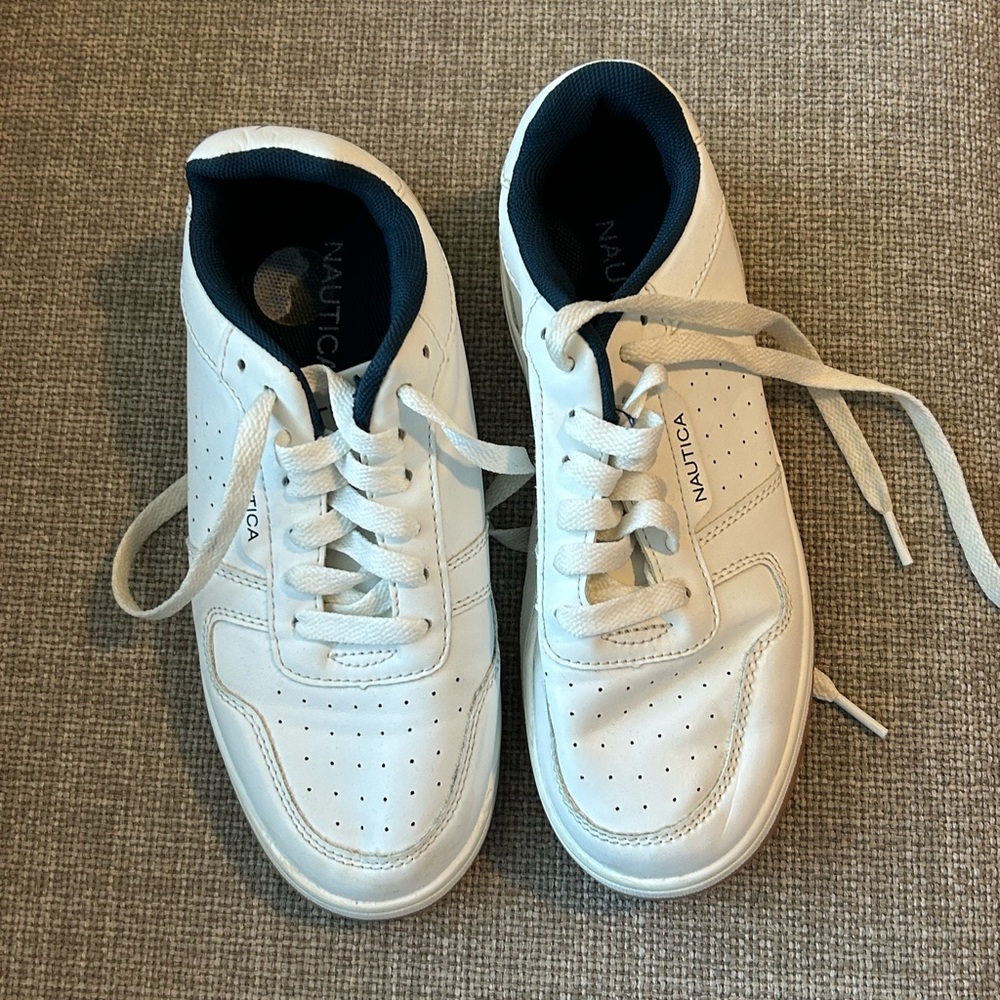 Nautica White and Navy Casual Sneakers